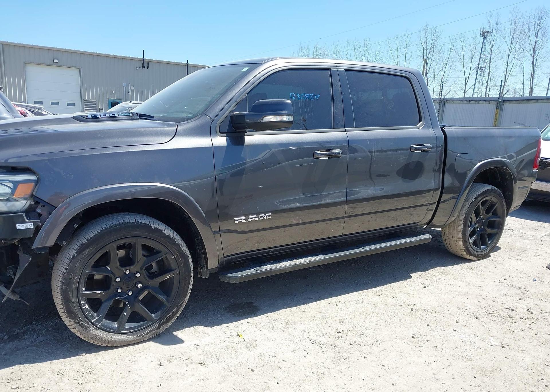 2022 RAM 1500 LARAMIE