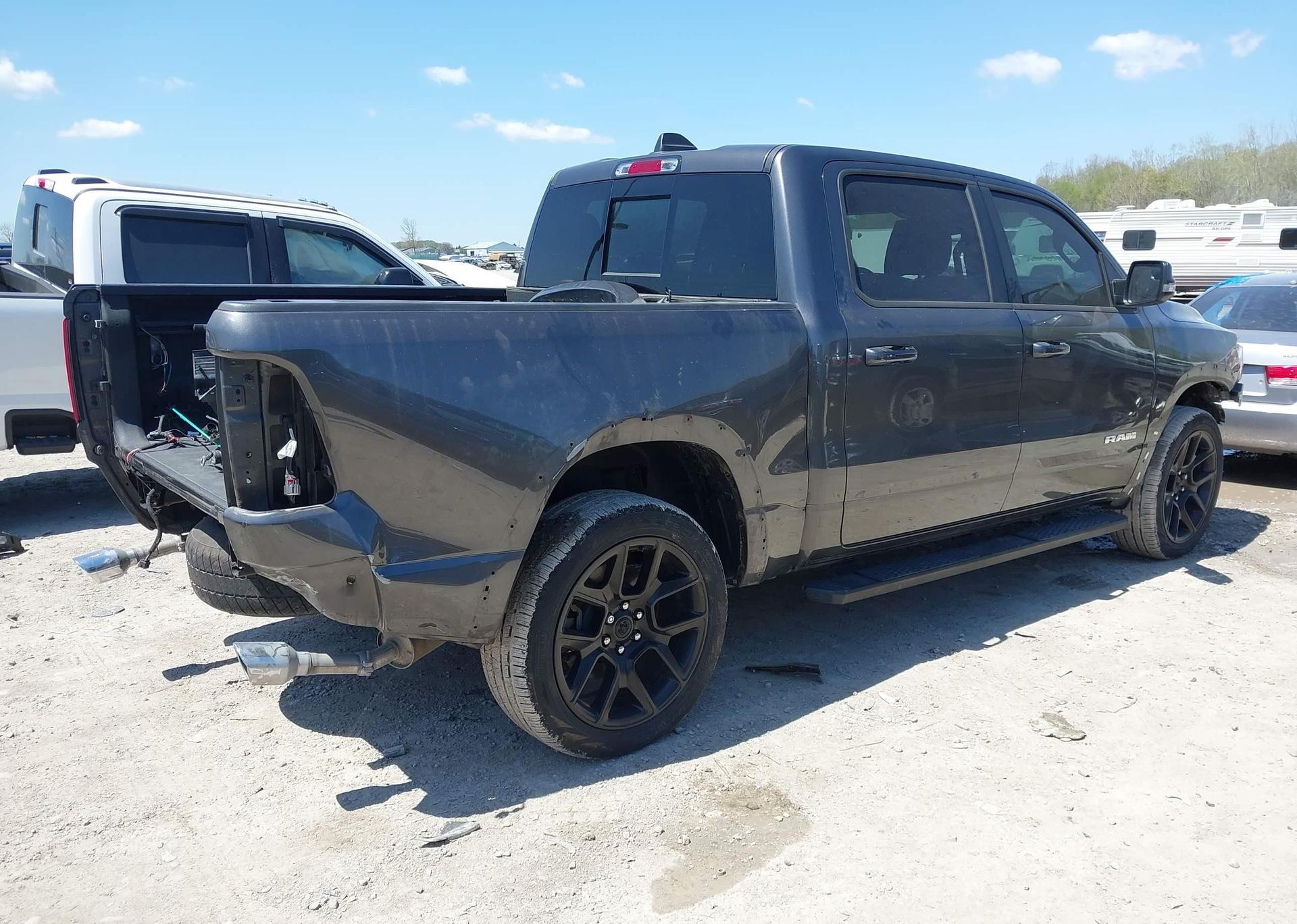 2022 RAM 1500 LARAMIE