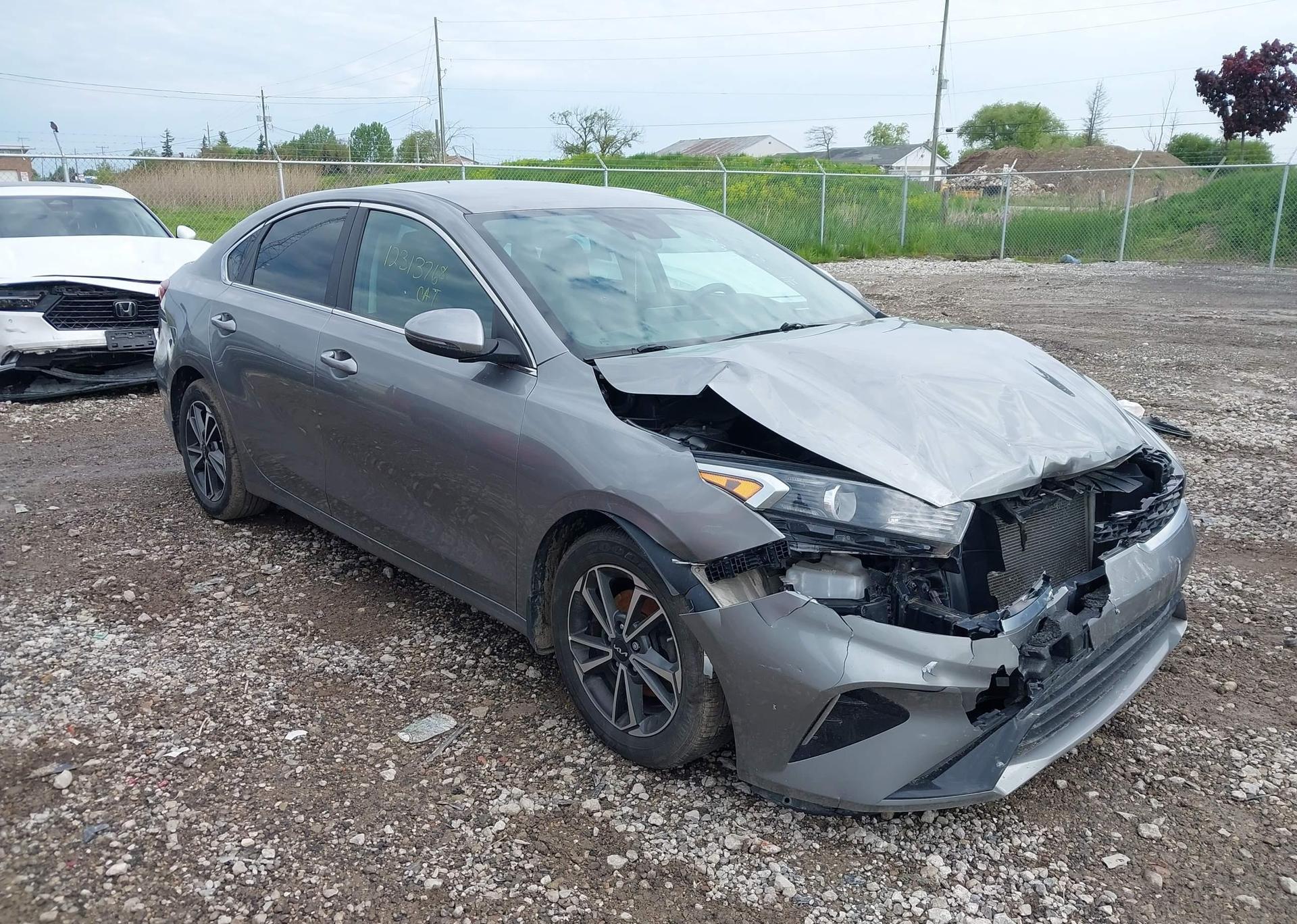 2022 KIA FORTE GT LINE