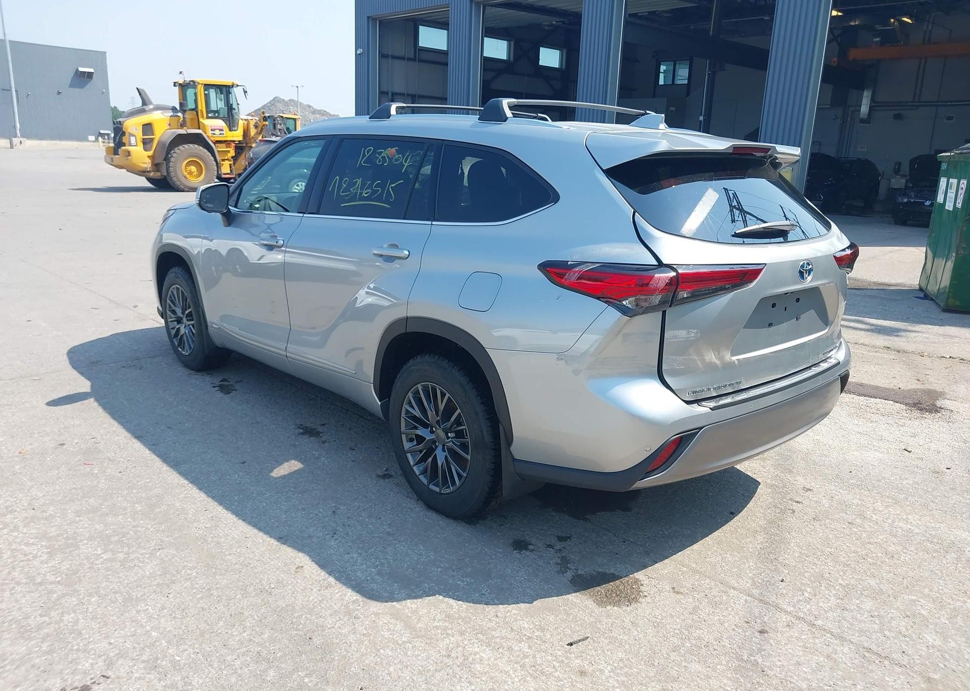 2023 TOYOTA HIGHLANDER