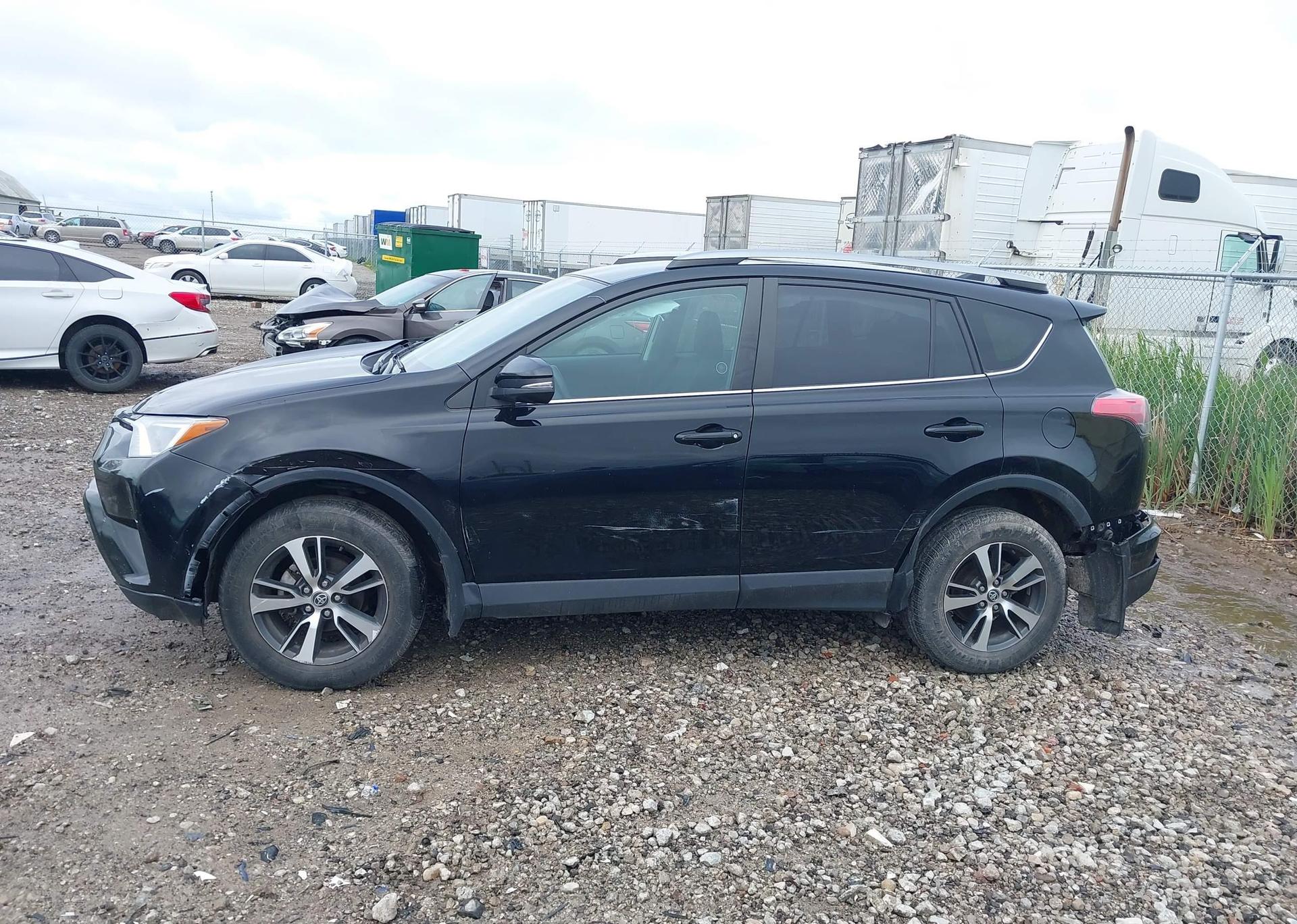 2018 TOYOTA RAV4 LE