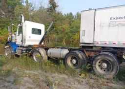 2017 KENWORTH T800