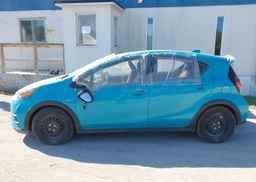 2018 TOYOTA Prius c