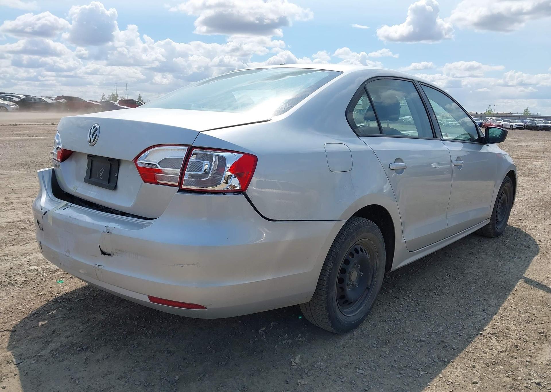 2013 VOLKSWAGEN JETTA S