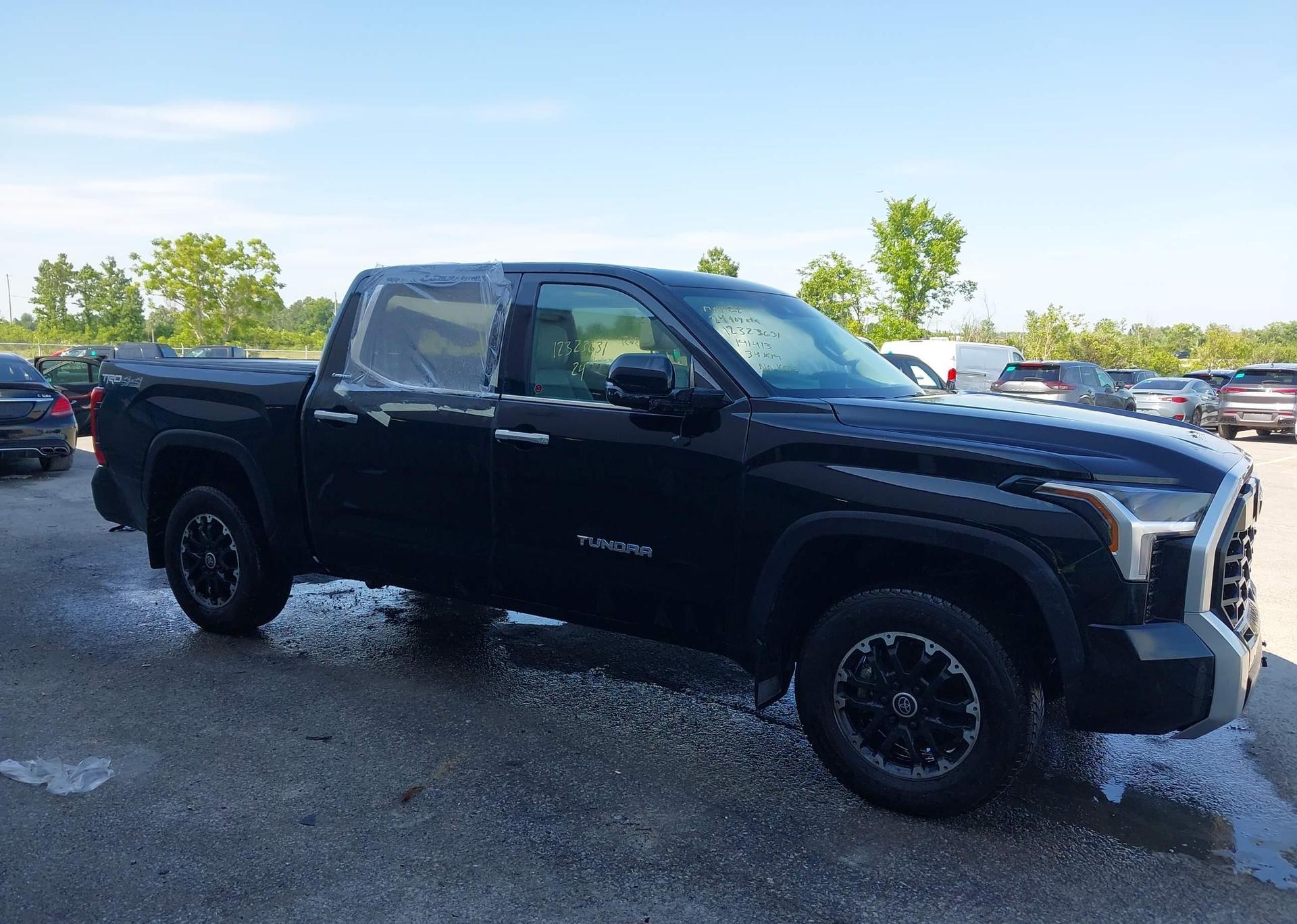 2024 TOYOTA TUNDRA CREWMAX LIMITED