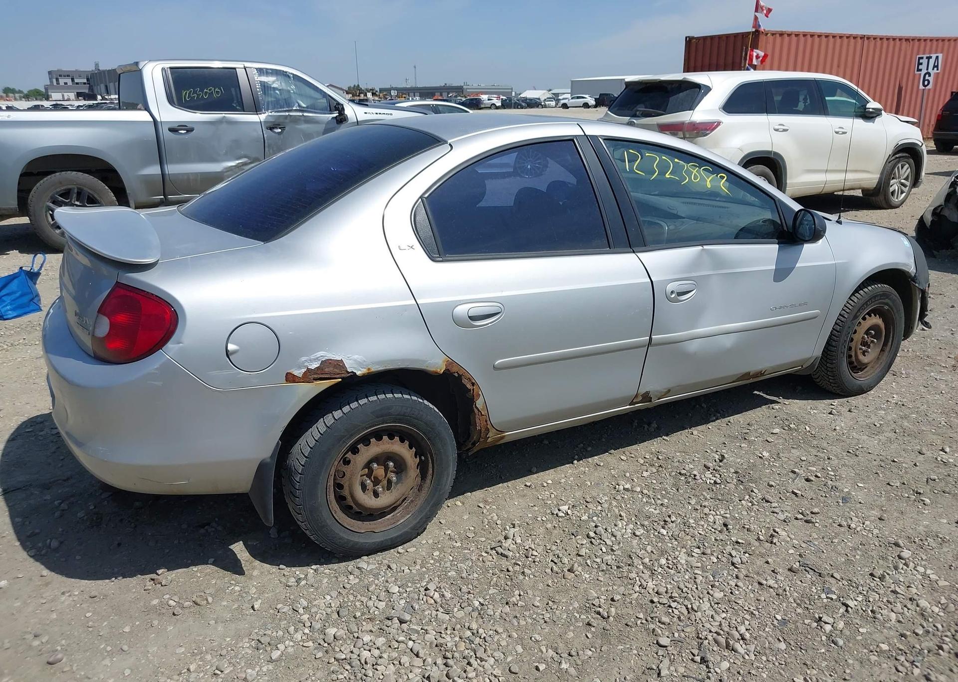 2000 CHRYSLER NEON LE