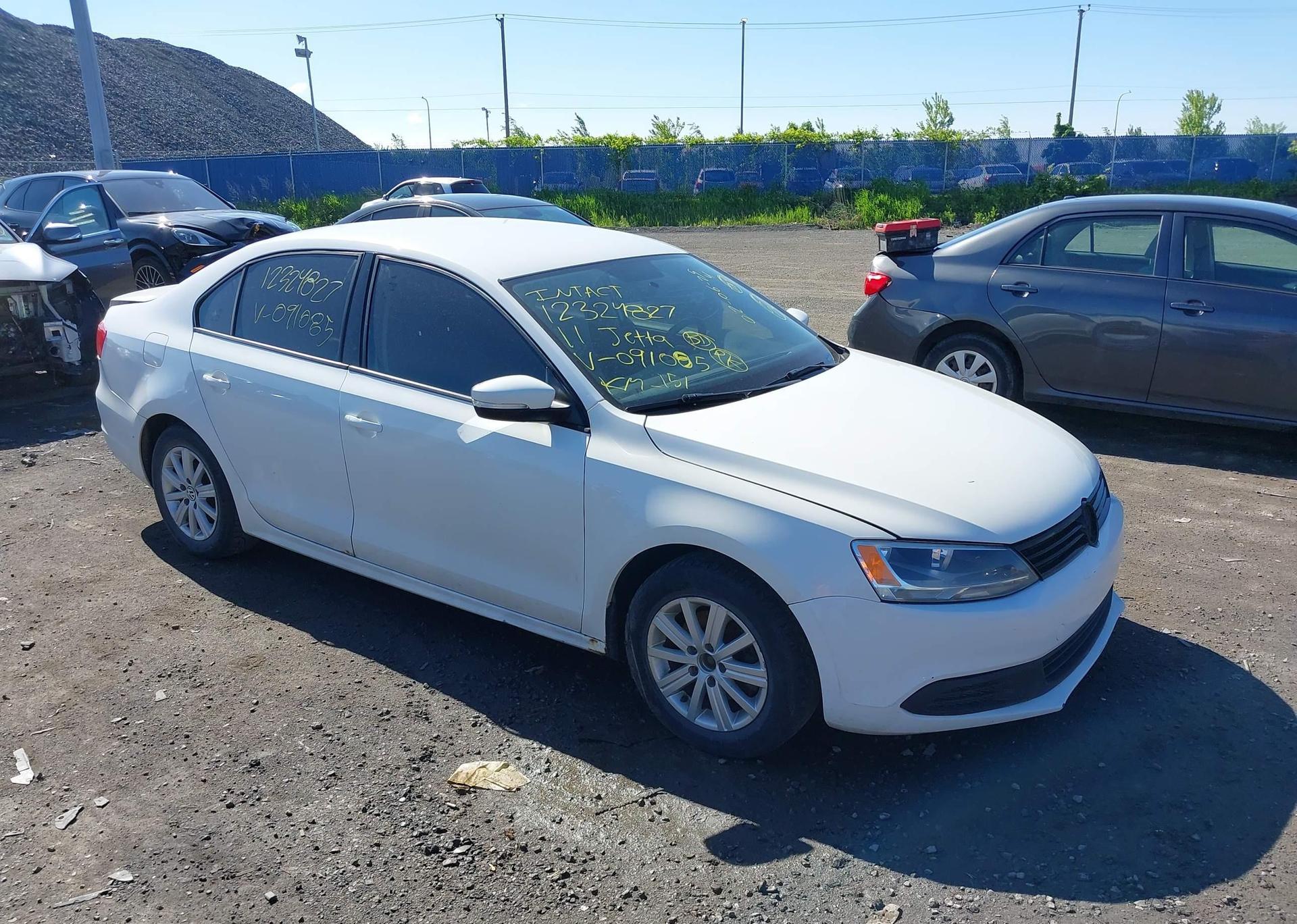 2011 TOYOTA COROLLA