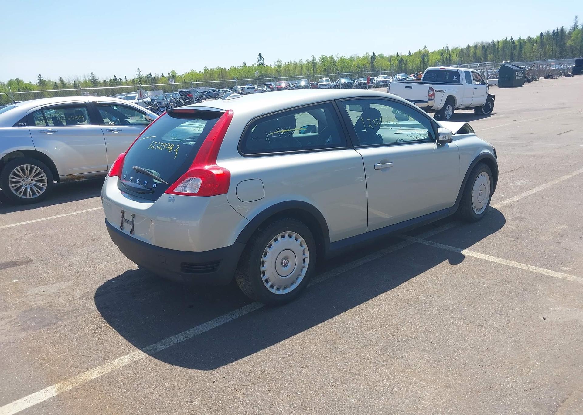 2010 VOLVO C30 2.4I