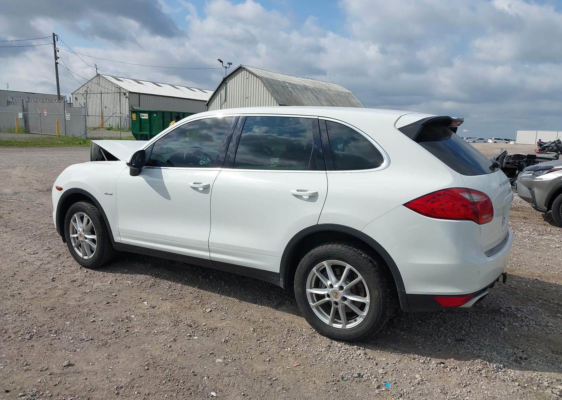 2013 PORSCHE CAYENNE DIESEL