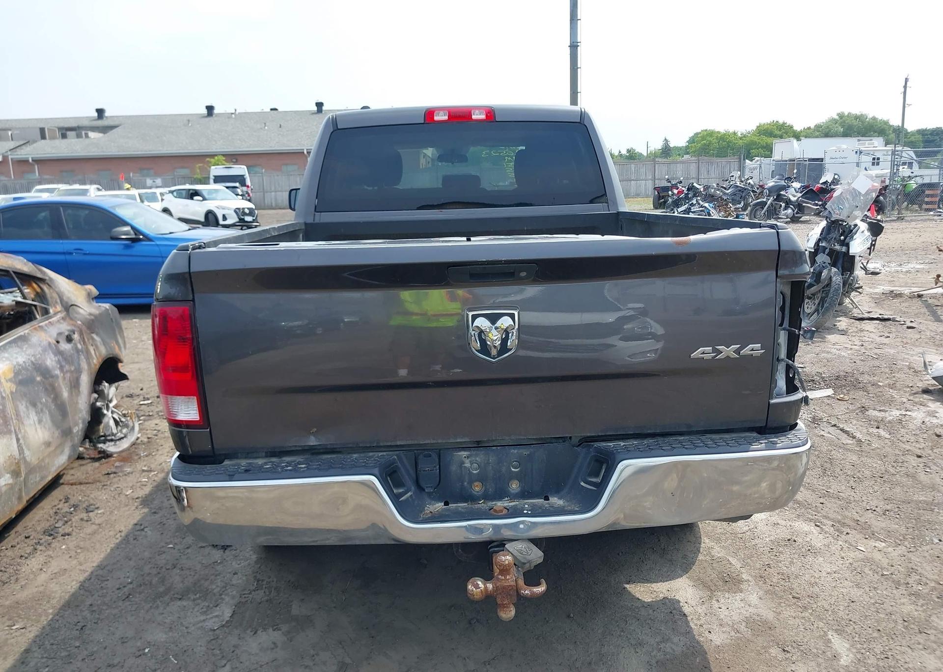 2015 RAM 1500 ST