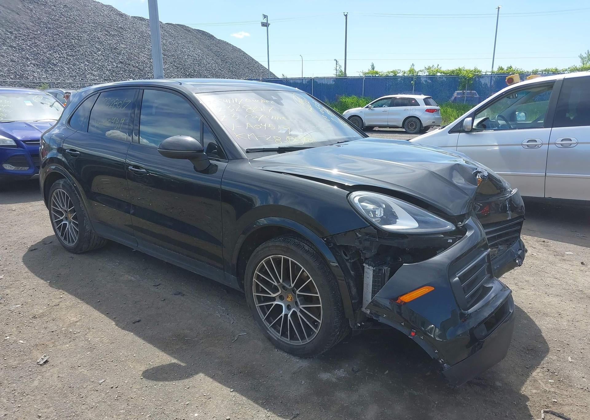 2023 PORSCHE CAYENNE PLATINUM EDITION