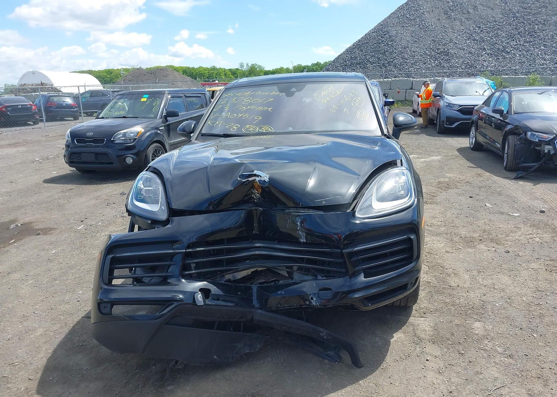 2023 PORSCHE CAYENNE PLATINUM EDITION