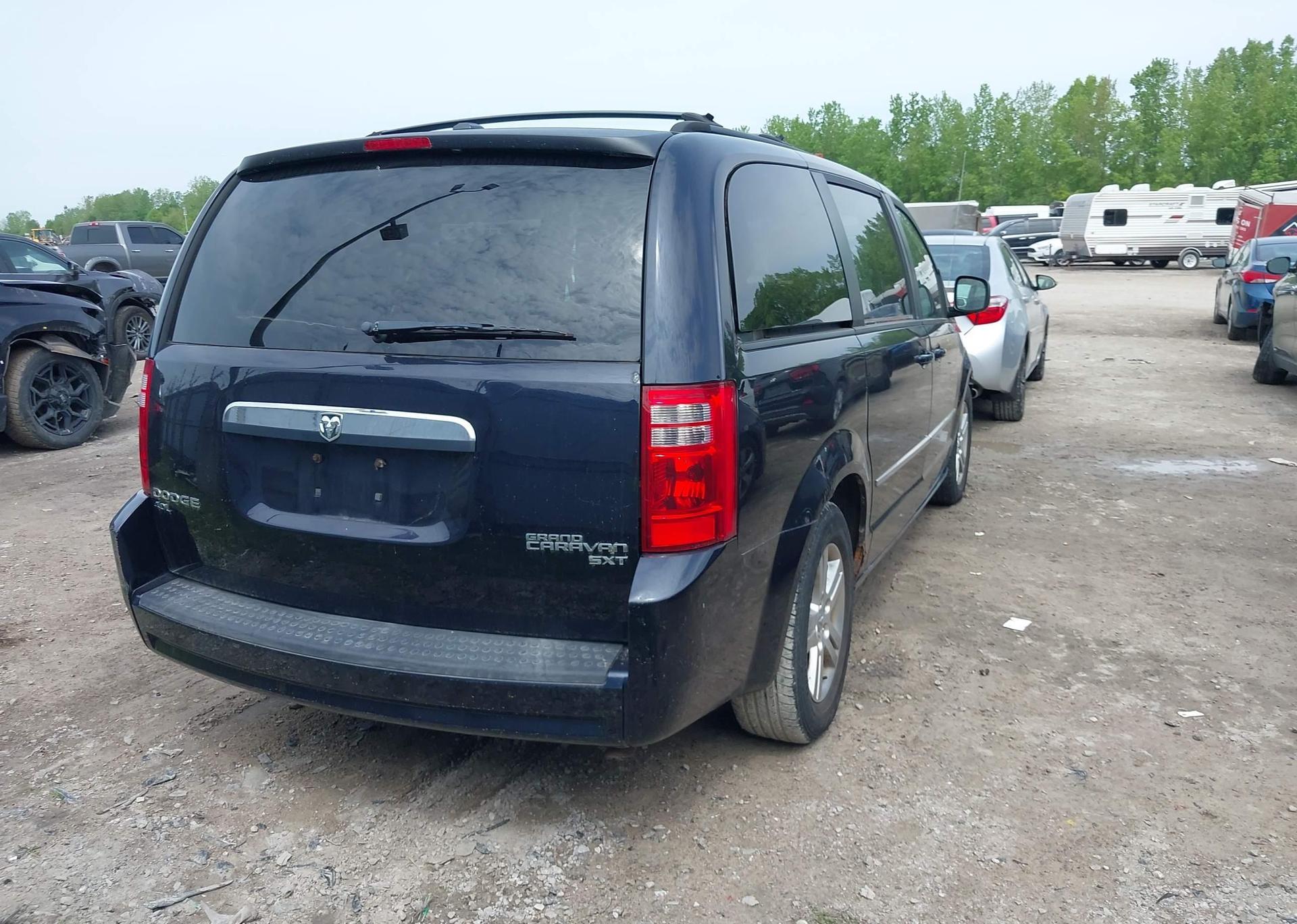2010 DODGE GRAND CARAVAN SE