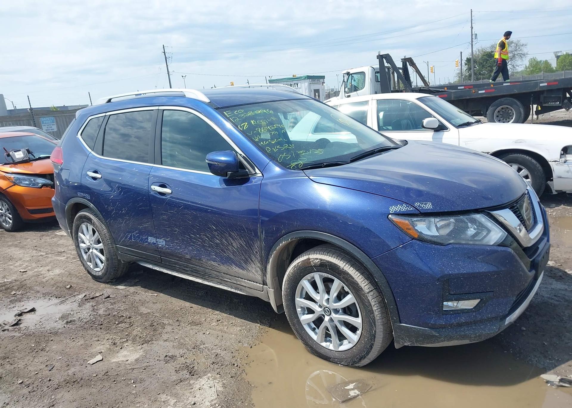 2017 NISSAN ROGUE S