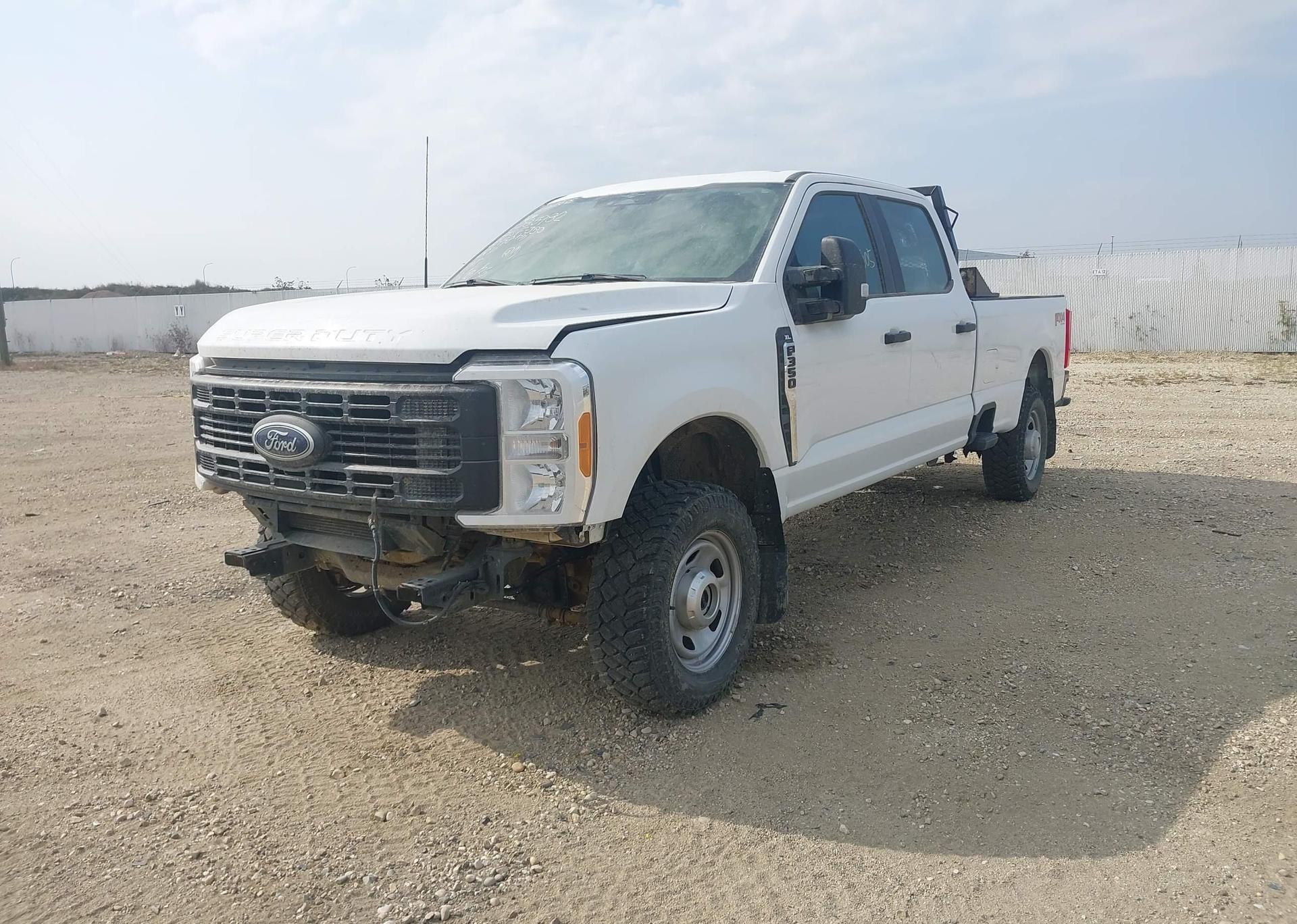 2023 FORD F-350 XL