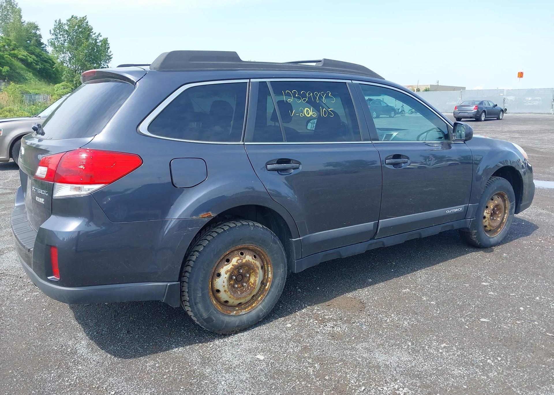 2013 SUBARU OUTBACK 2.5I PREMIUM