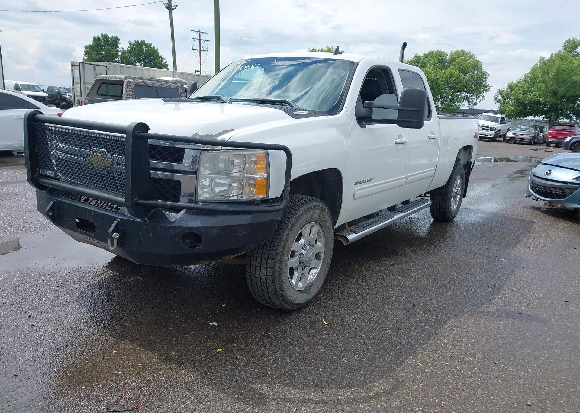 2011 CHEVROLET SILVERADO K3500 LTZ
