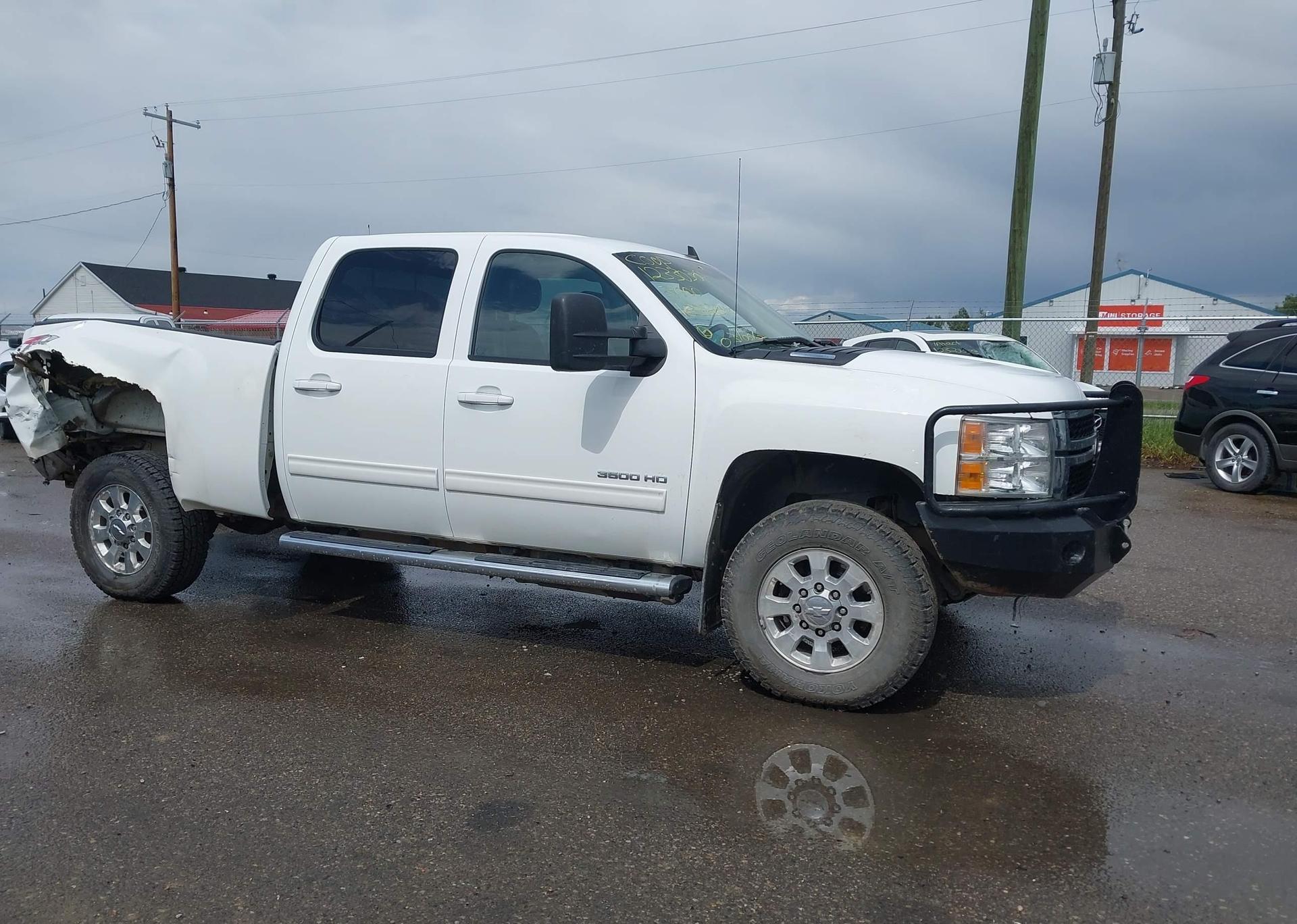 2011 CHEVROLET SILVERADO K3500 LTZ