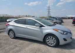 2013 HYUNDAI ELANTRA GL