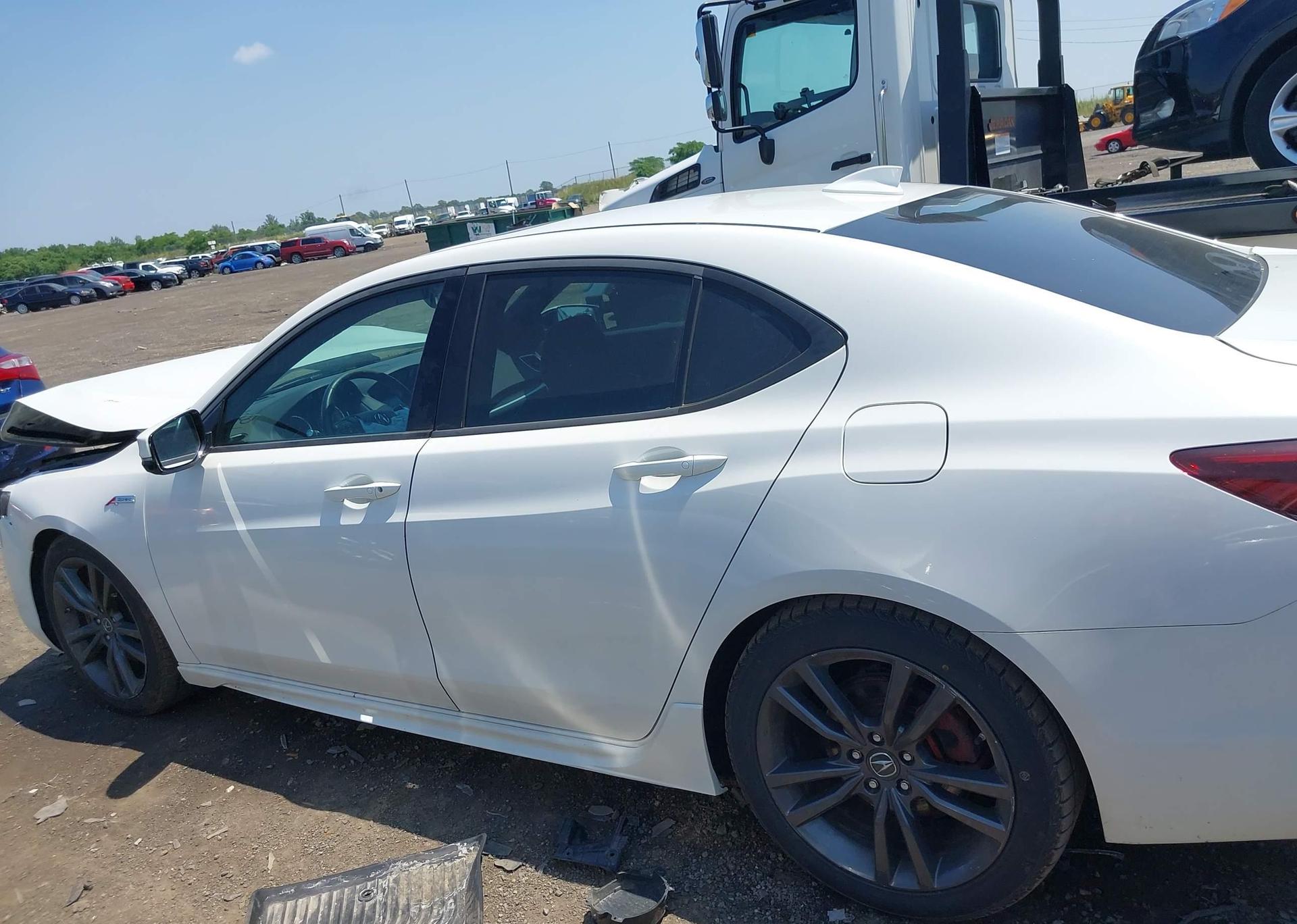 2018 ACURA TLX