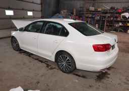 2013 VOLKSWAGEN JETTA
