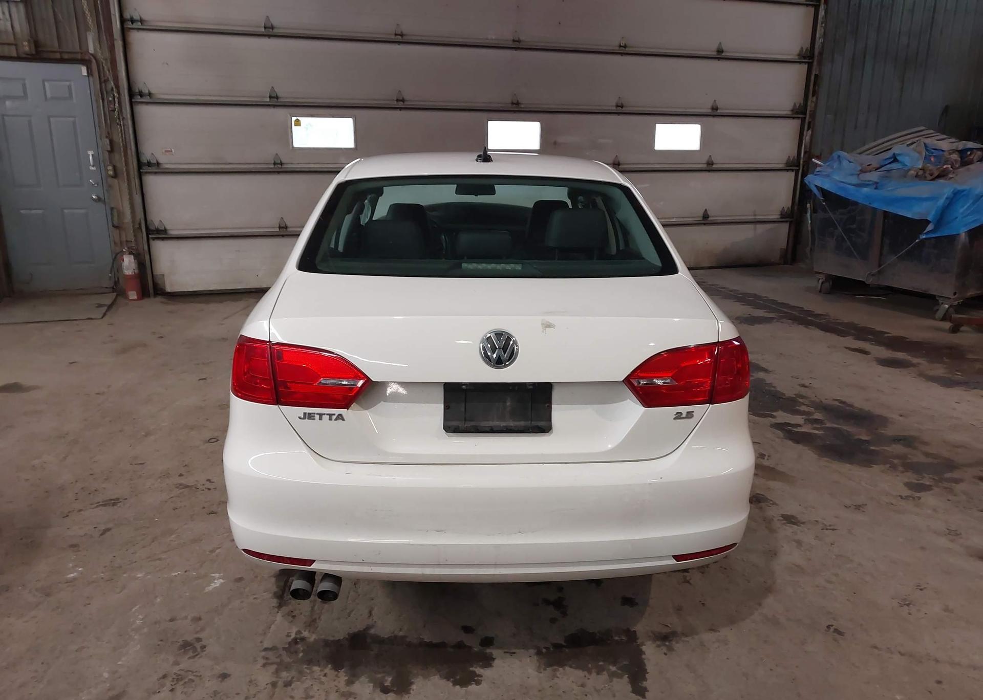2013 VOLKSWAGEN JETTA