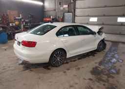 2013 VOLKSWAGEN JETTA