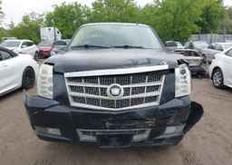 2010 CADILLAC ESCALADE