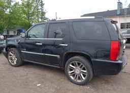 2010 CADILLAC ESCALADE