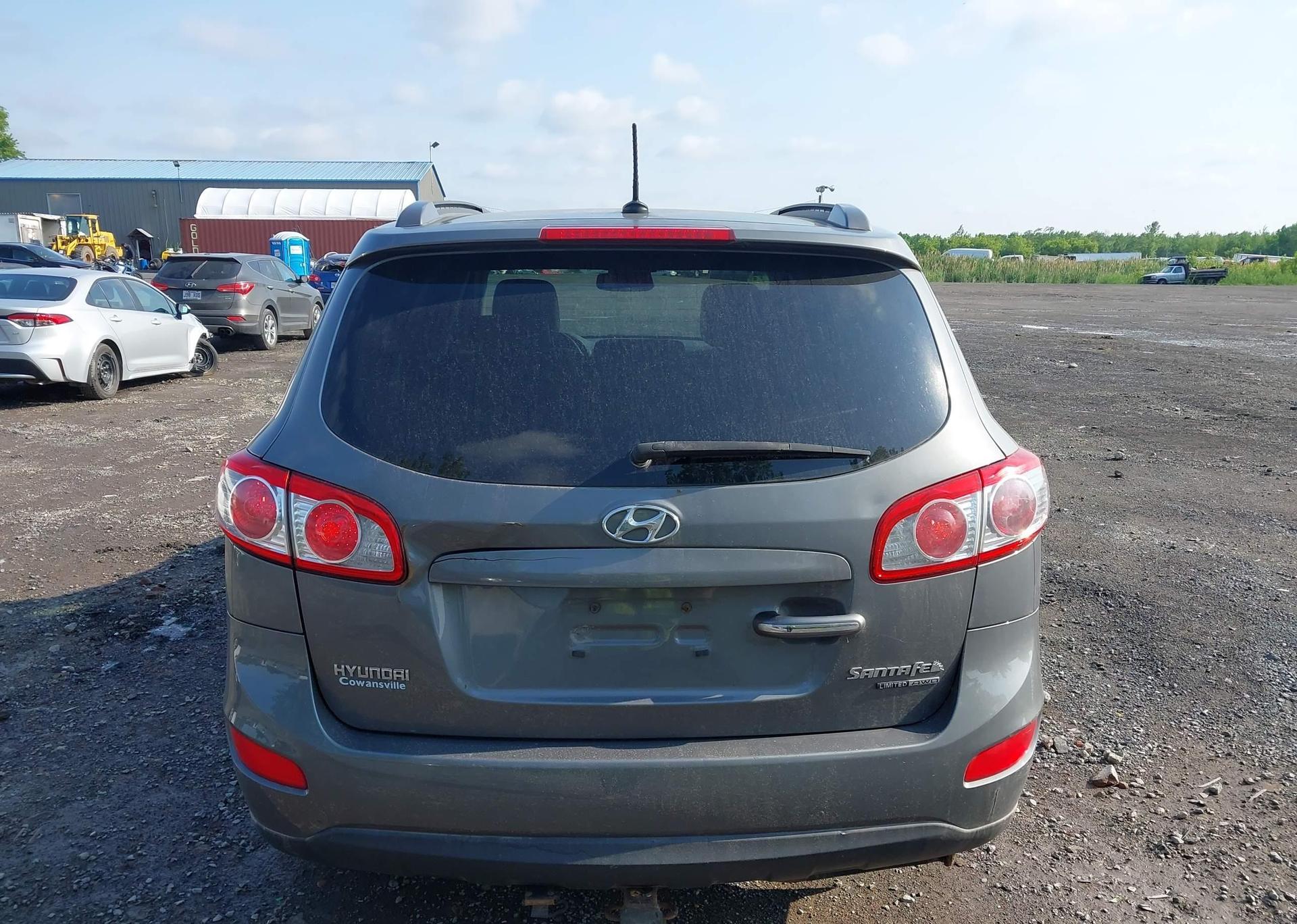 2010 HYUNDAI SANTA FE SE