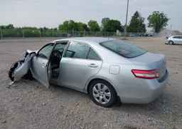2010 TOYOTA CAMRY SE