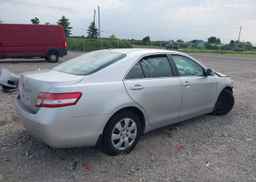 2010 TOYOTA CAMRY SE
