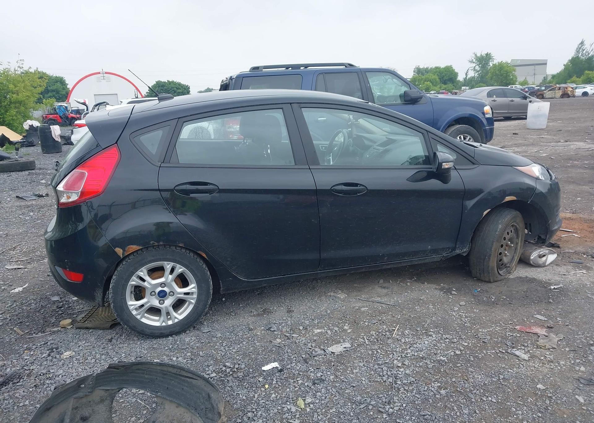 2016 FORD Fiesta