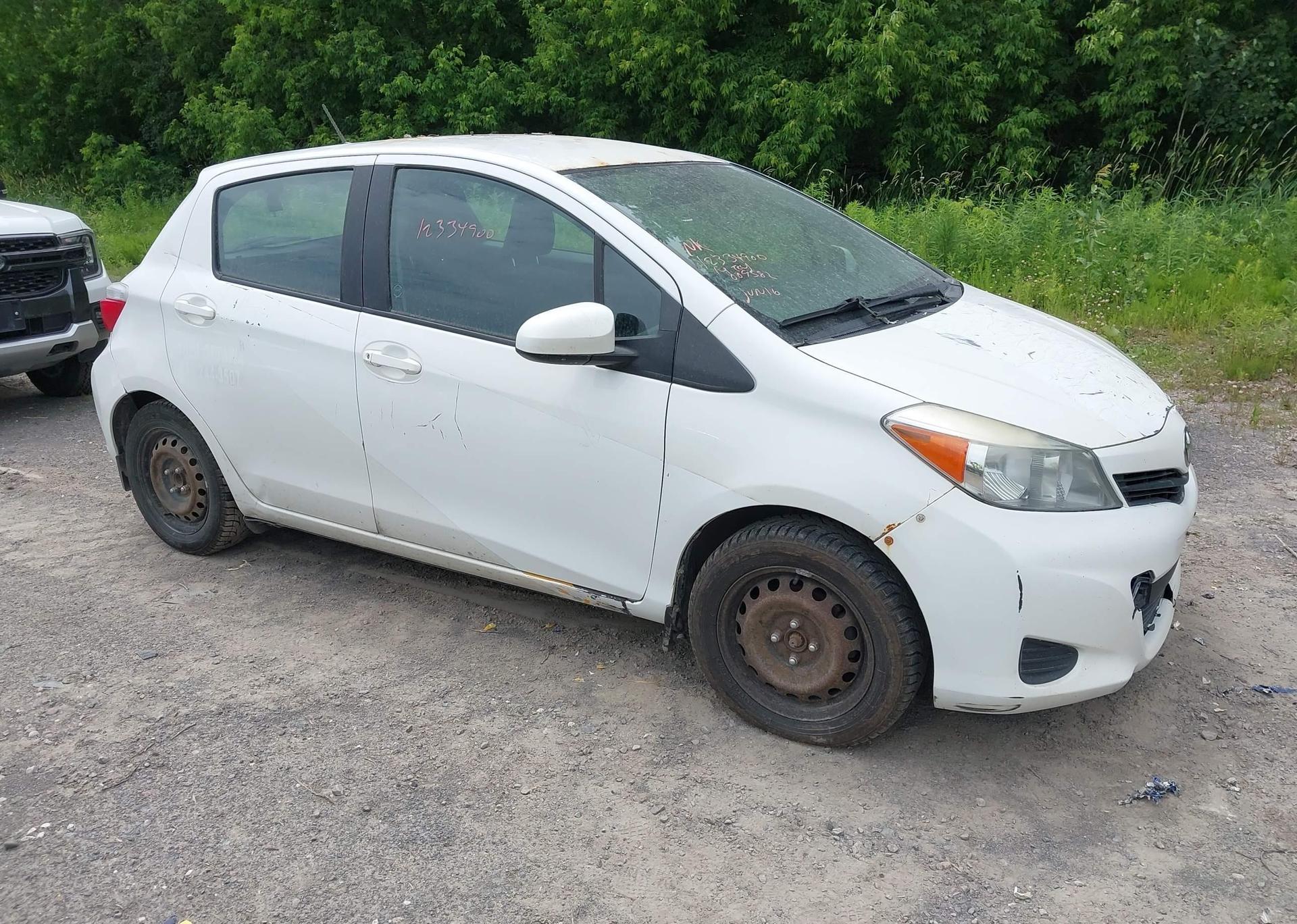 2014 TOYOTA YARIS