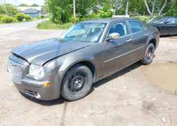 2010 CHRYSLER 300 LIMITED