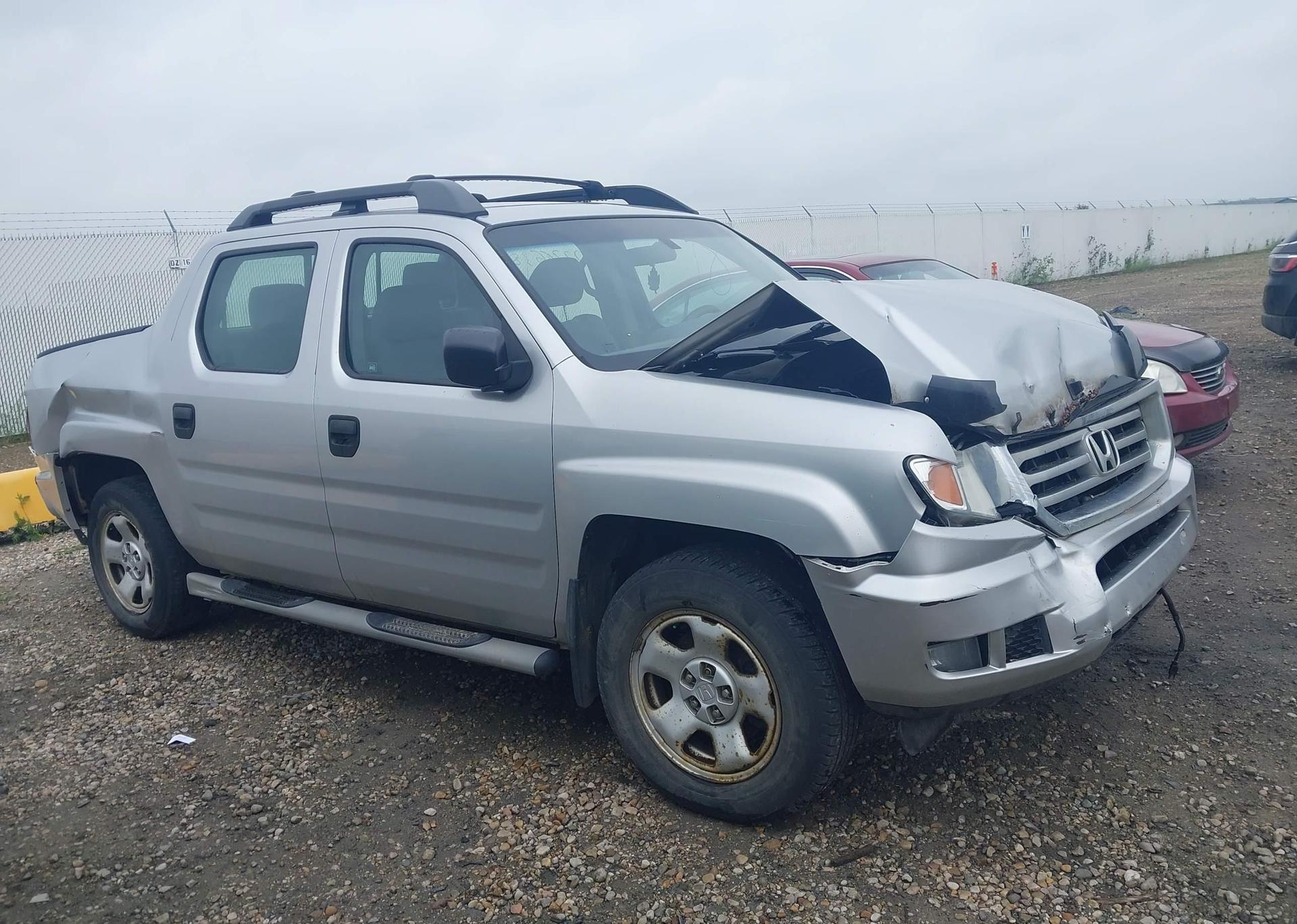 2012 HONDA RIDGELINE DX