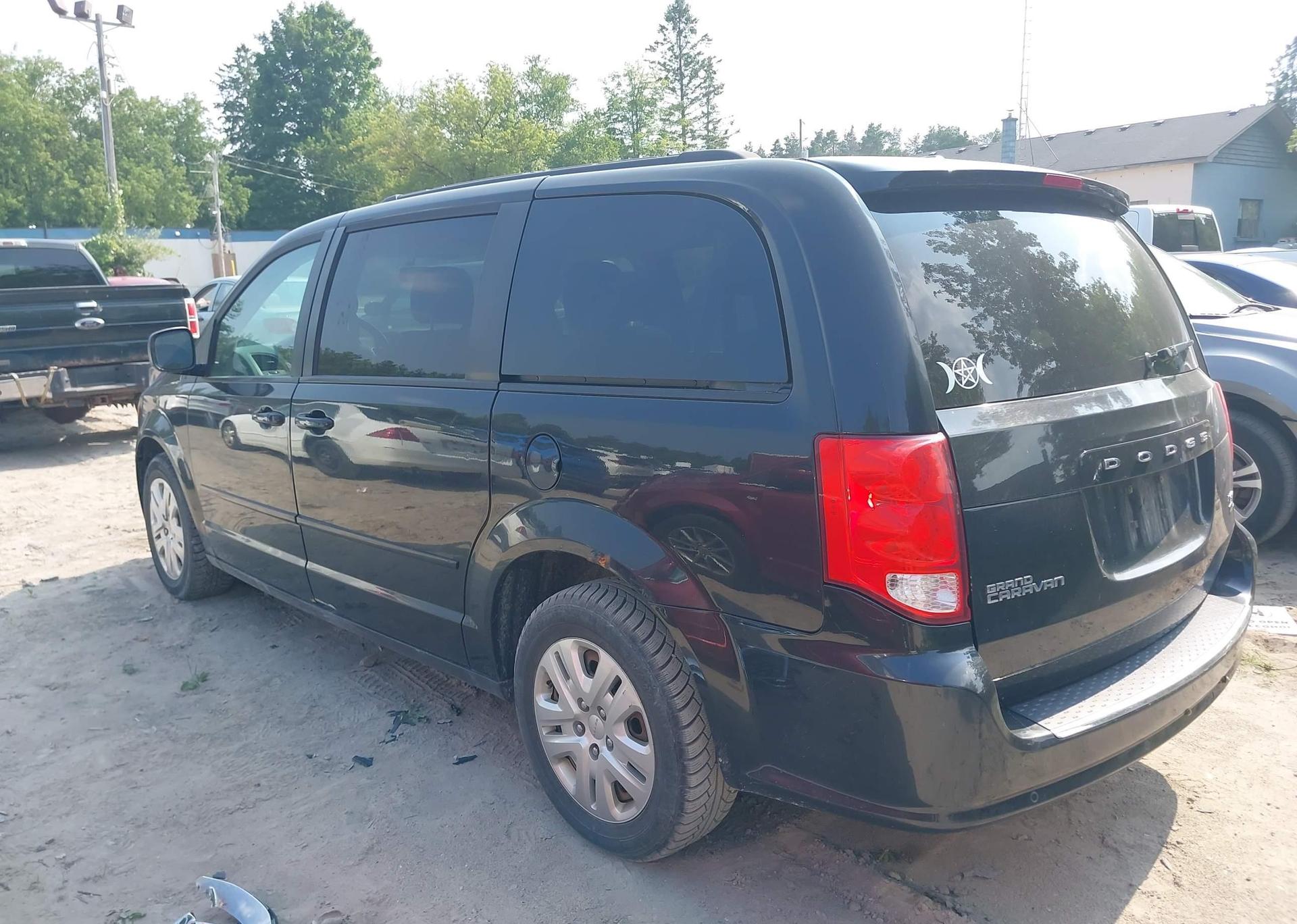 2017 DODGE GRAND CARAVAN SE