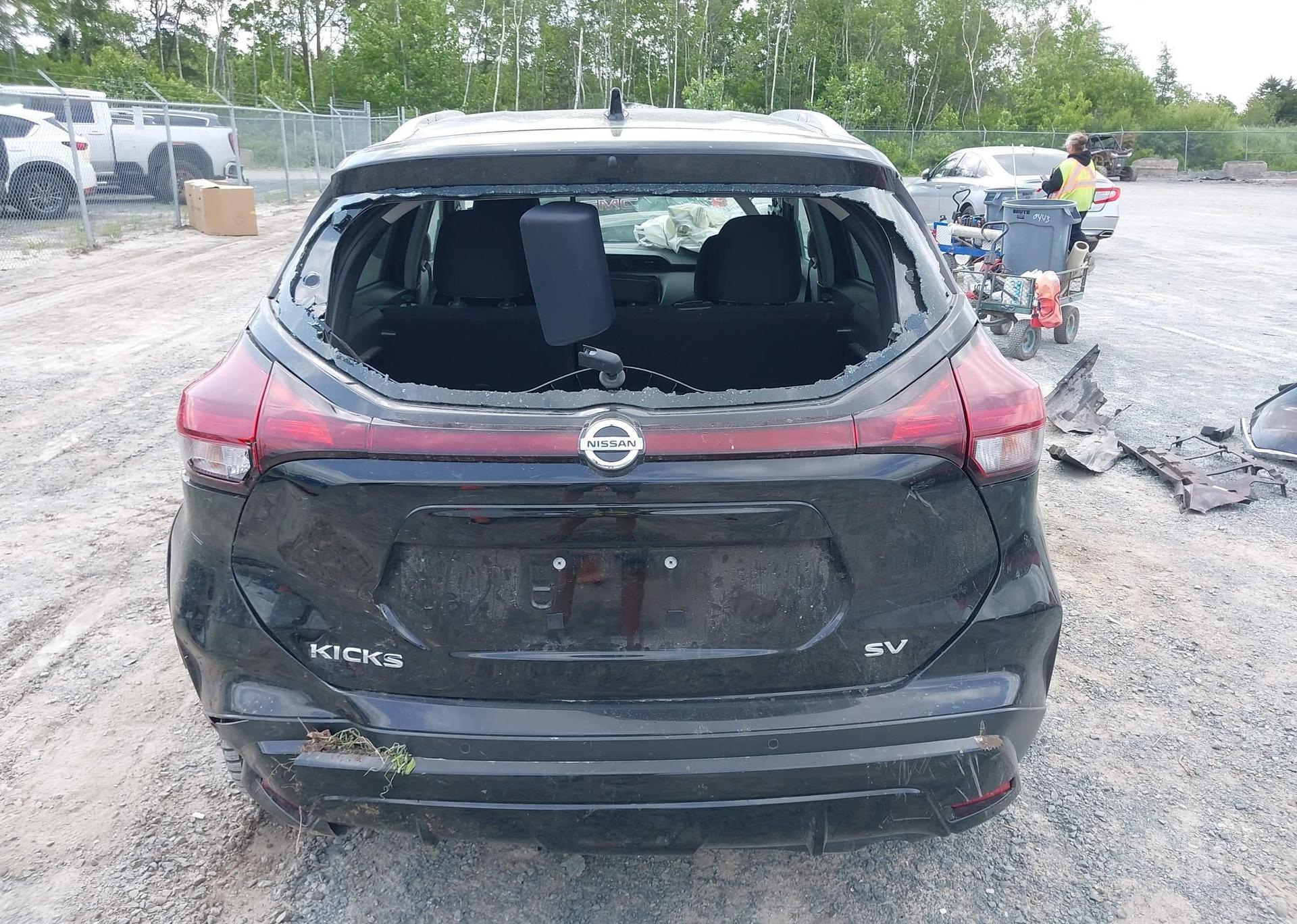 2021 NISSAN KICKS SV