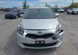 2014 KIA RONDO