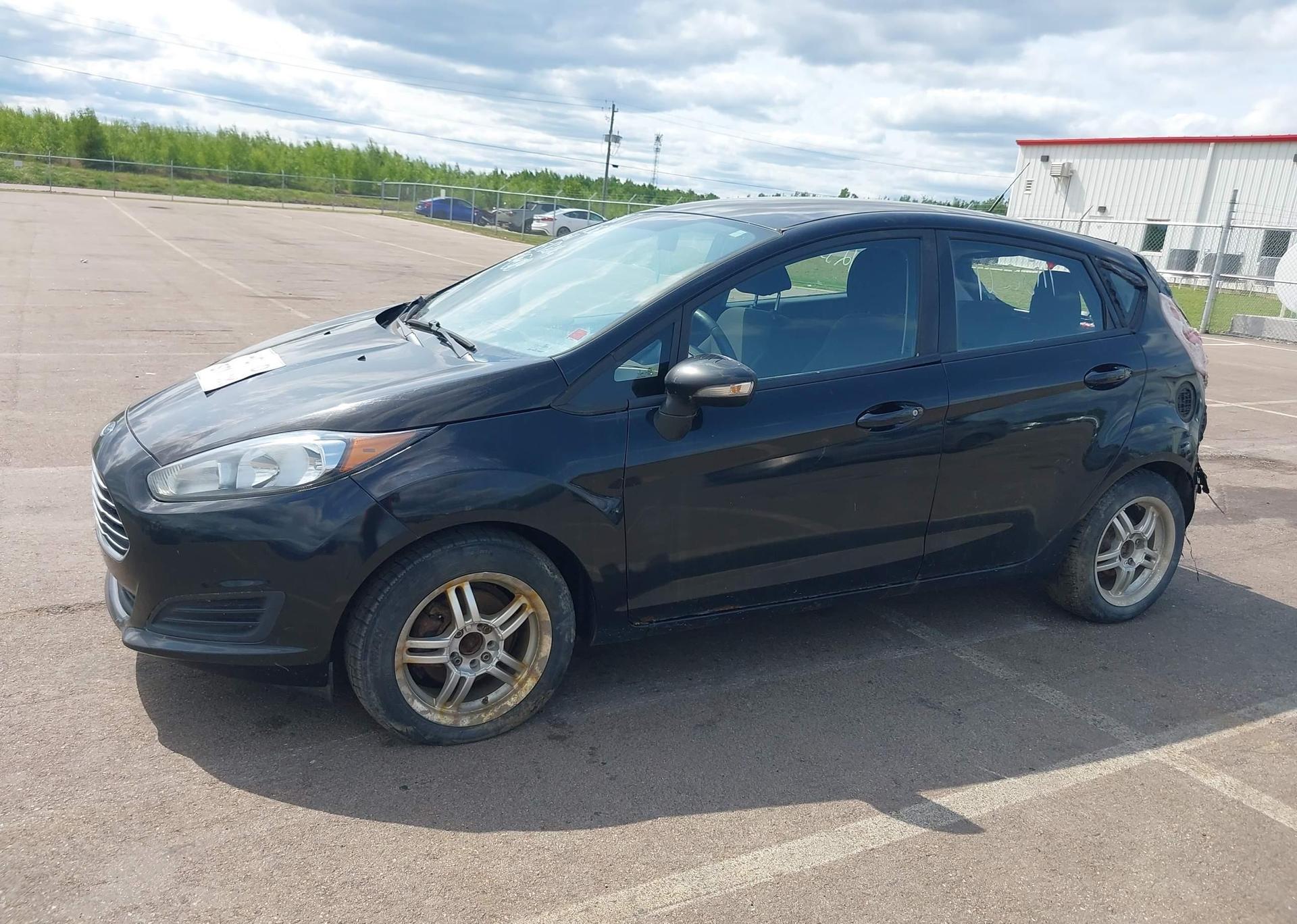 2015 FORD FIESTA SE