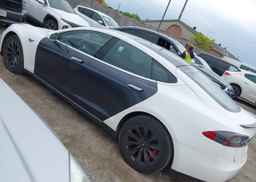 2015 TESLA MODEL S 85D