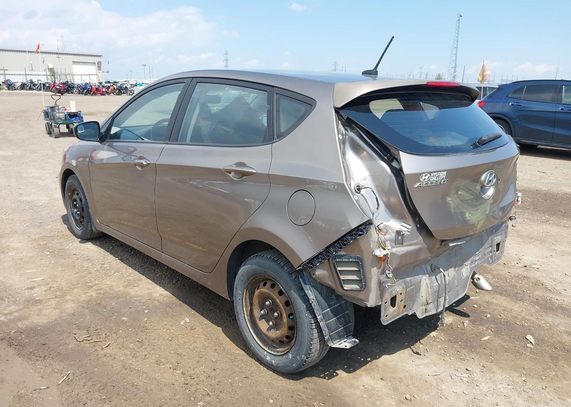 2013 HYUNDAI ACCENT GLS