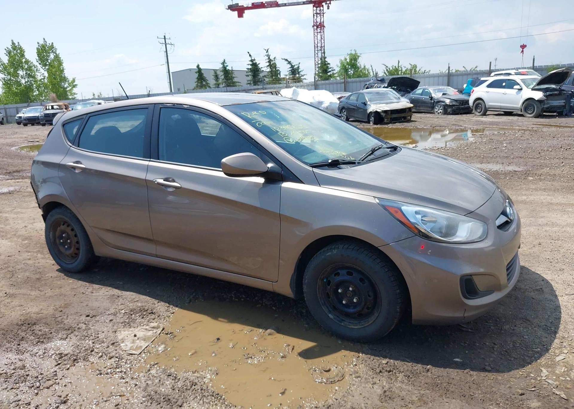 2013 HYUNDAI ACCENT GLS