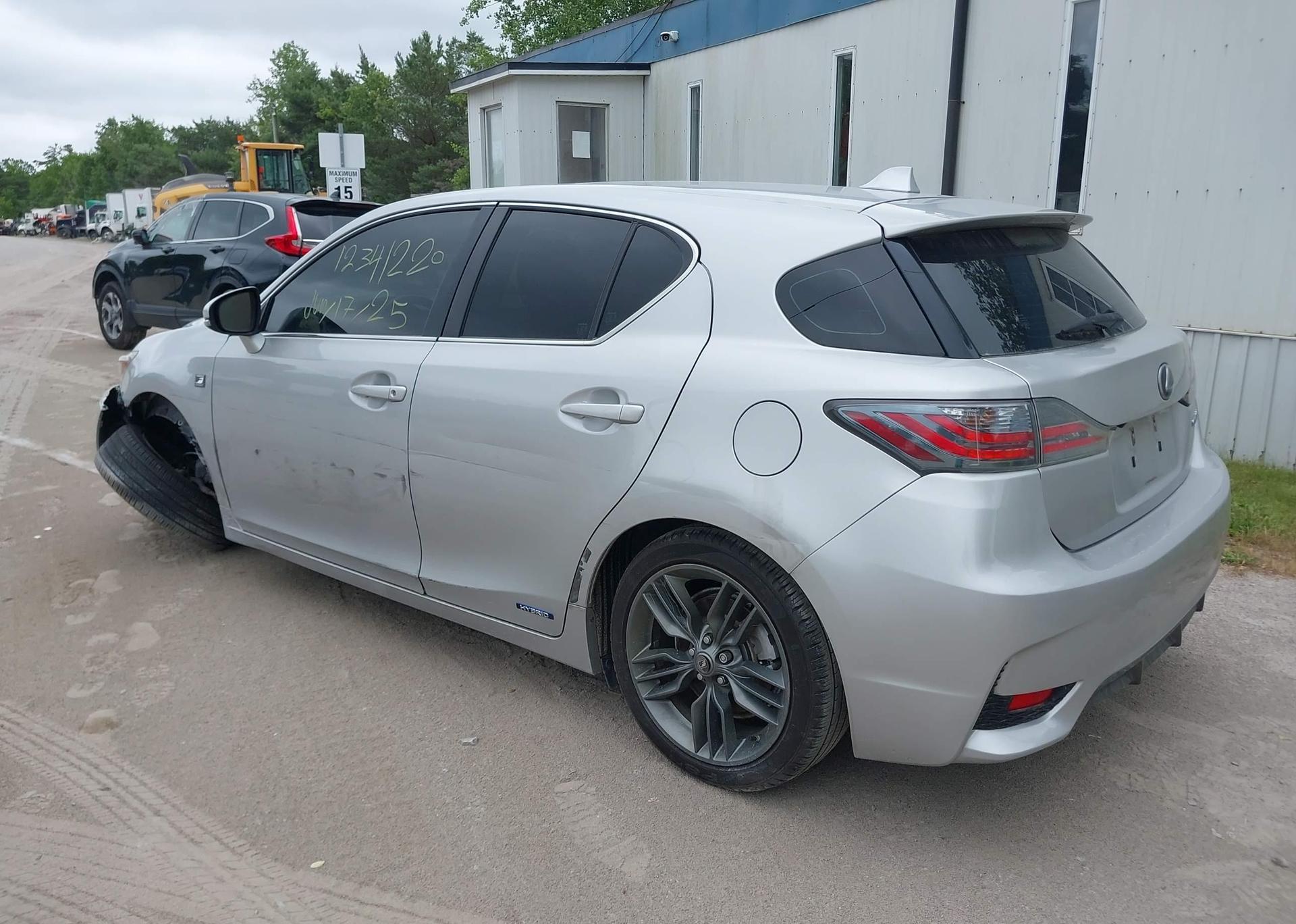 2011 LEXUS CT 200