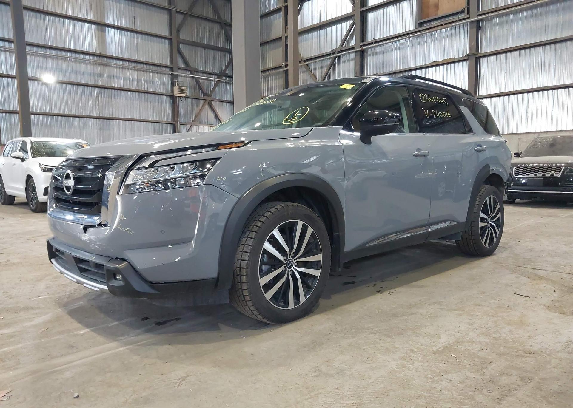 2024 NISSAN PATHFINDER PLATINUM
