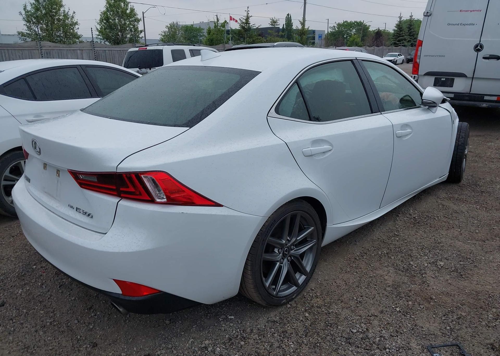 2016 LEXUS IS 300