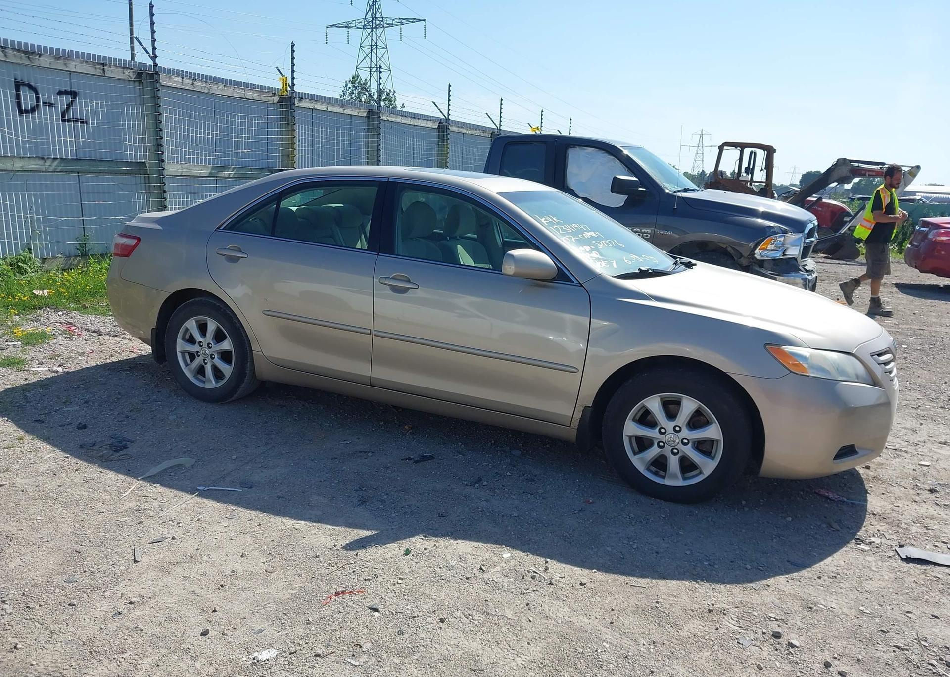 2007 TOYOTA CAMRY LE