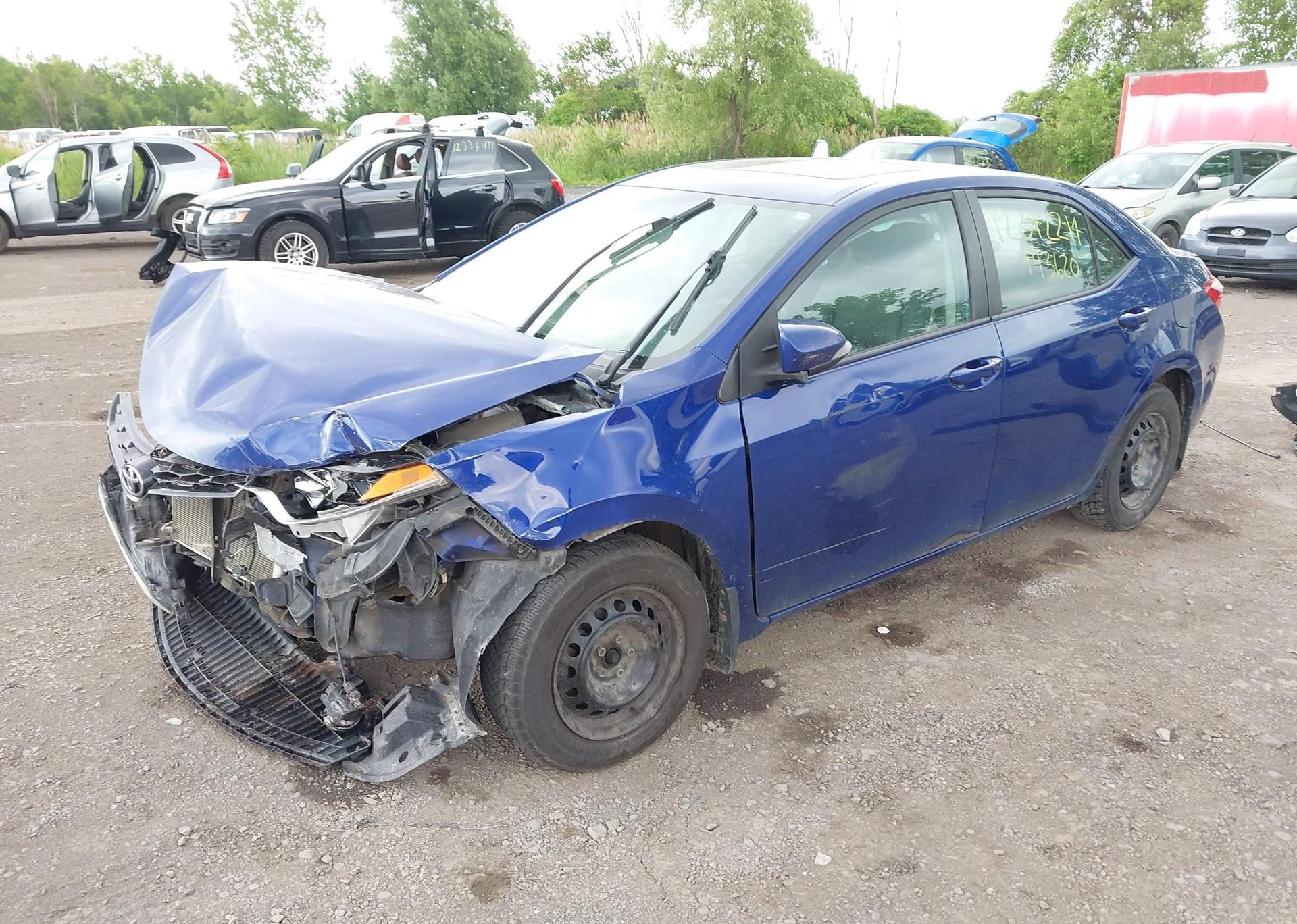 2015 TOYOTA COROLLA