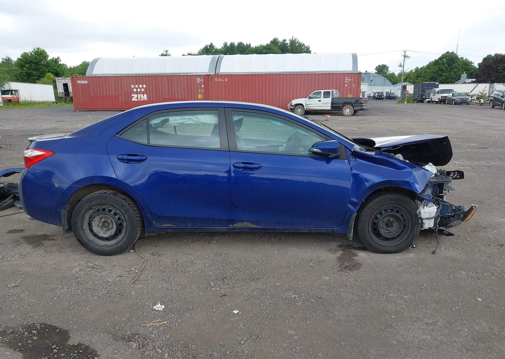 2015 TOYOTA COROLLA