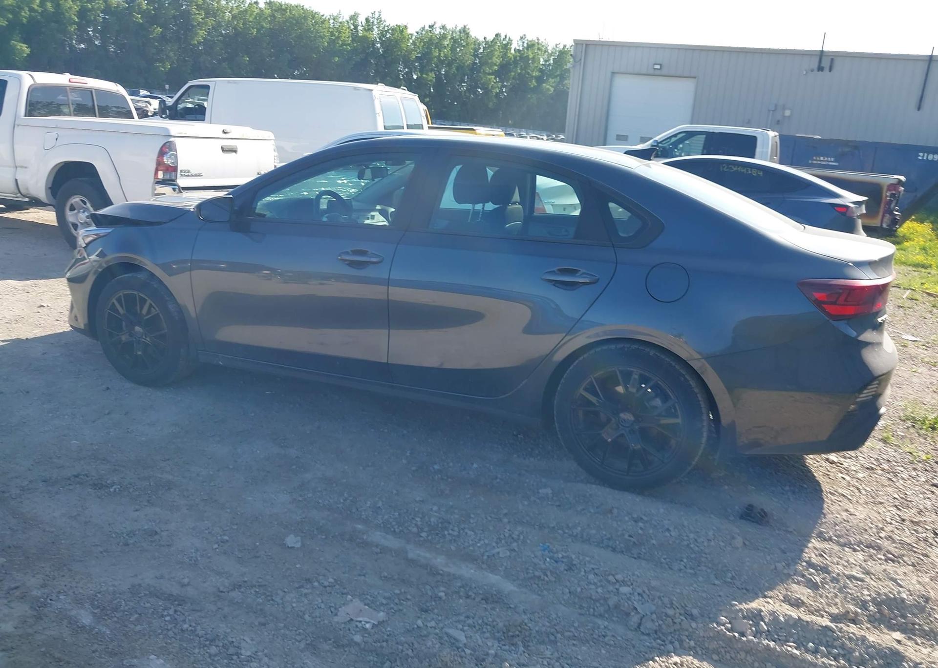 2024 KIA FORTE LX